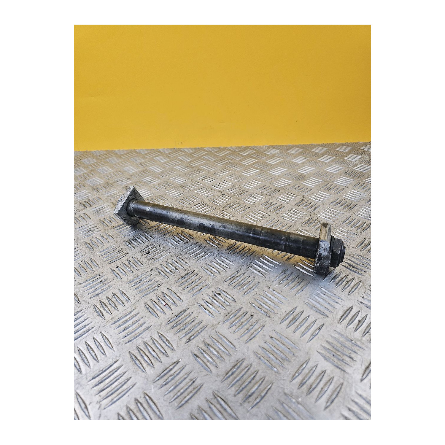 Axe de roue arrière pour SUZUKI SV 1000 S 2003
