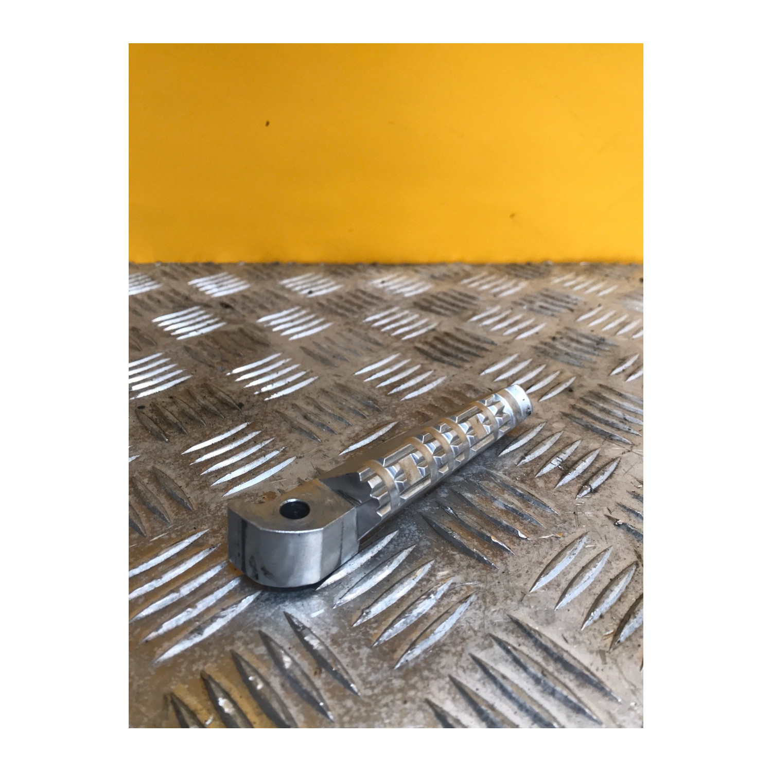 Repose pied droit pour YAMAHA XMAX 125 2011