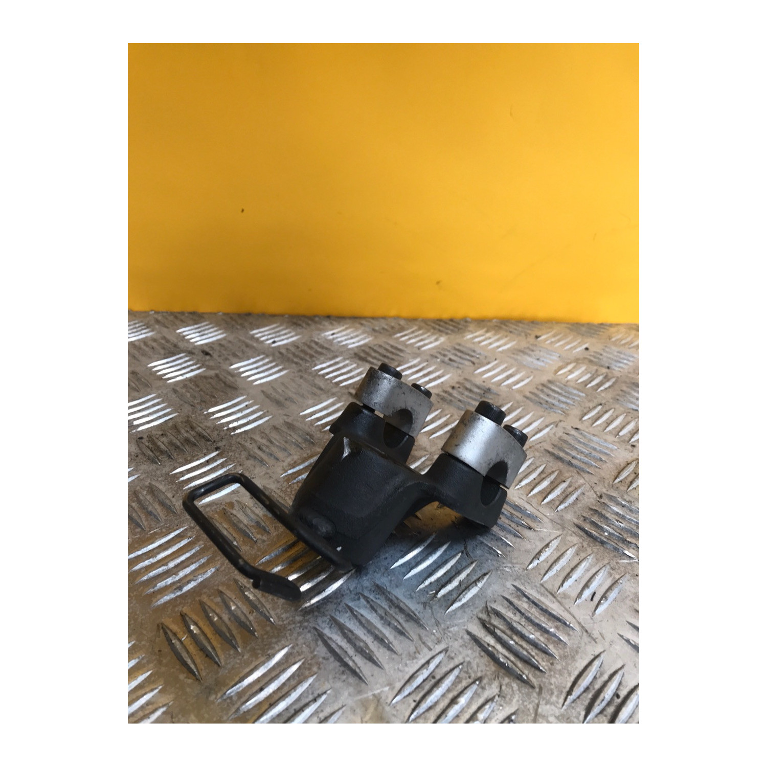 Support guidon pour YAMAHA XMAX 125 2011
