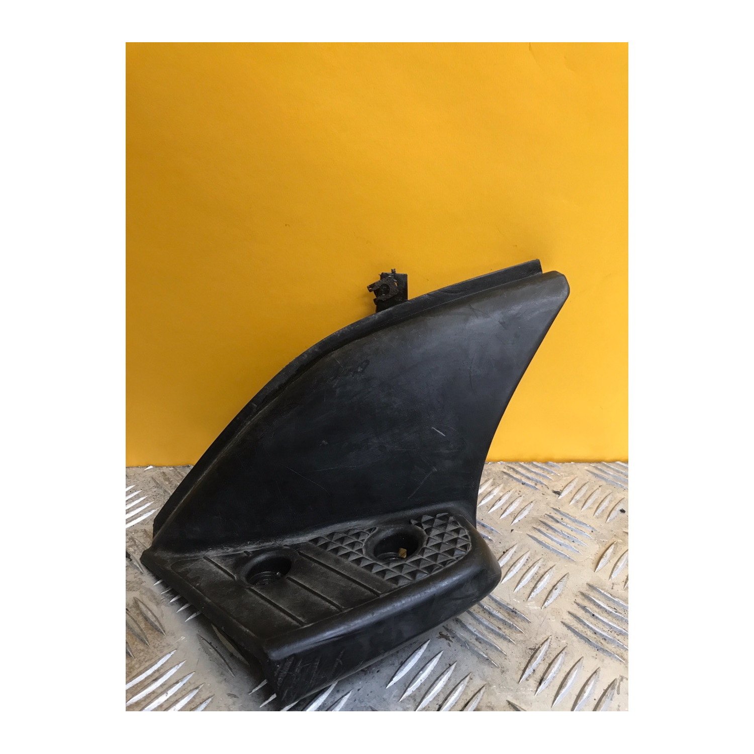 Repose pied arrière gauche pour MBK STUNT 50 2005