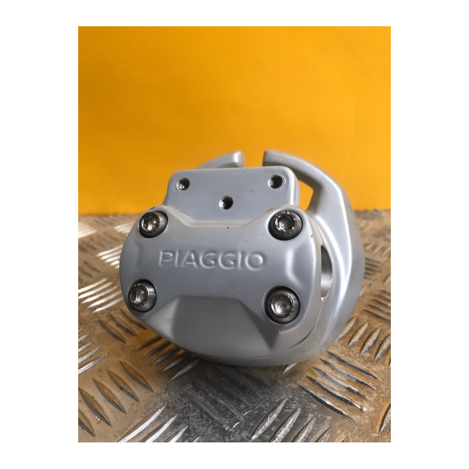 Support guidon pour PIAGGIO ONE 1 125 2022