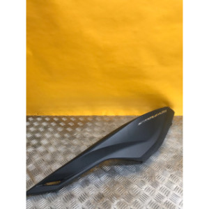 Cache laterale droit pour HONDA FORZA 350 2023 83600-k1b-t000