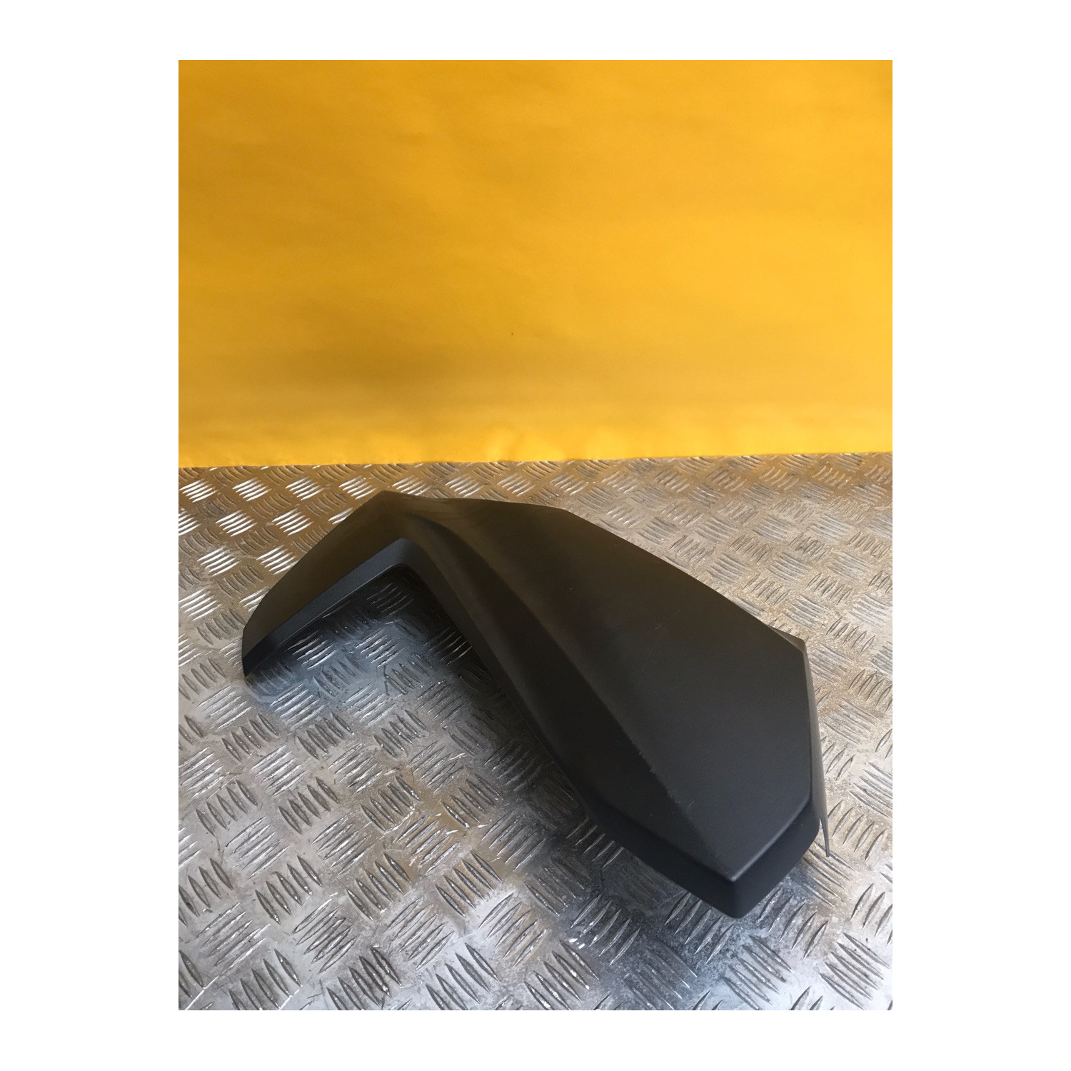 Flanc avant gauche pour HONDA FORZA 350 2023 64502-k1b-t200