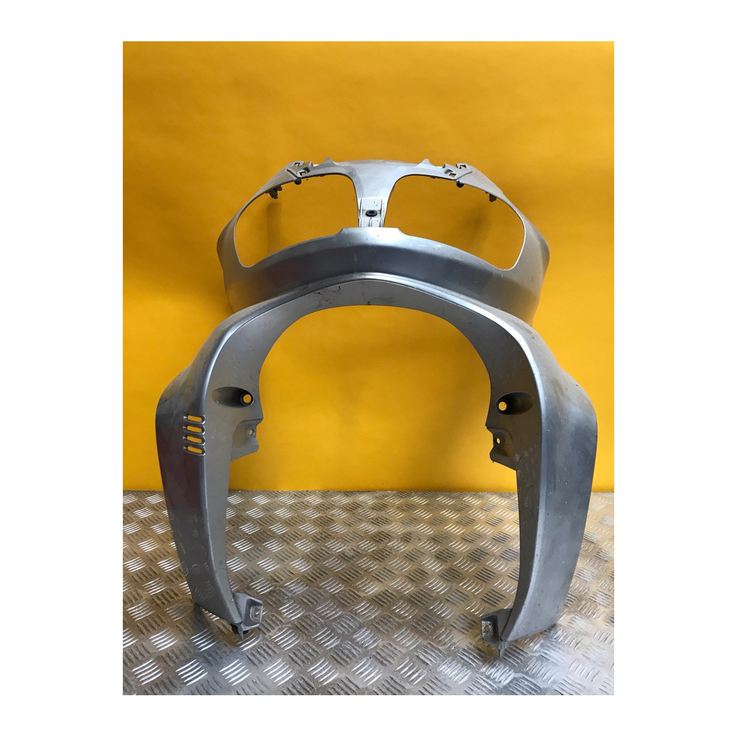 Face avant pour SUZUKI BURGMAN 650 2010