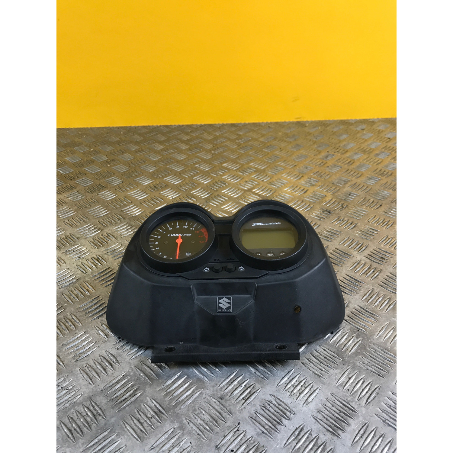Compteur tableau de bord pour SUZUKI BANDIT 650 2005