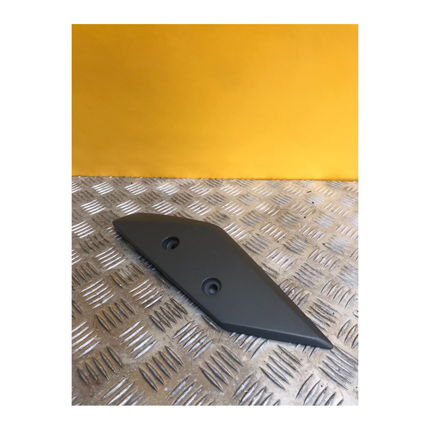 Garde boue avant droit pour YAMAHA XMAX 125 2021