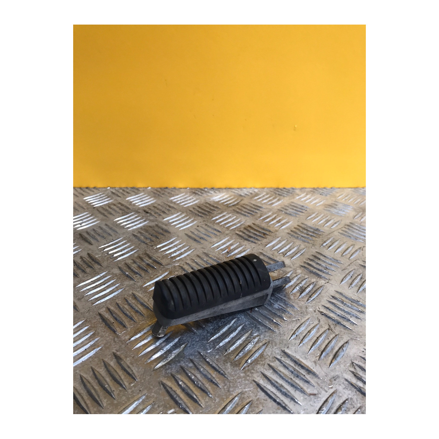 Repose pied gauche pour YAMAHA TDR 125 1999