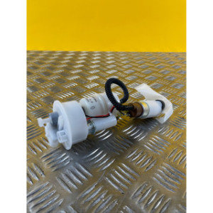 Pompe à essence pour PIAGGIO VESPA 50 2022 6405162
