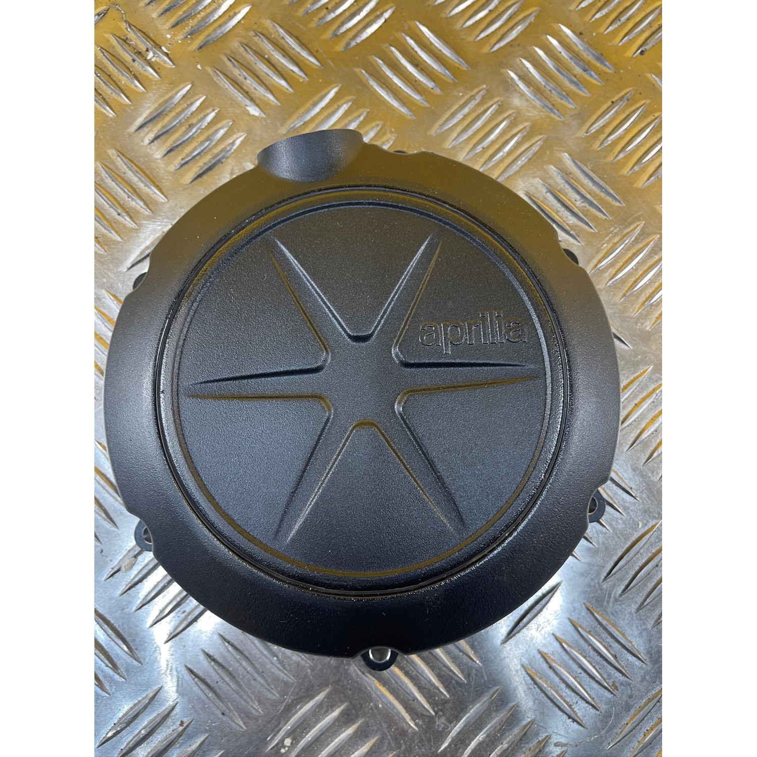 Carter embrayage pour APRILIA DORSODURO 750 2015 B0136345