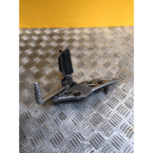 Platine repose pieds avant droite pour SUZUKI GSXF 650 2014