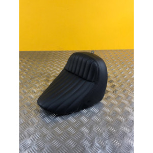 Selle conducteur pour HARLEY DAVIDSON STREET BOB 1450 52000264