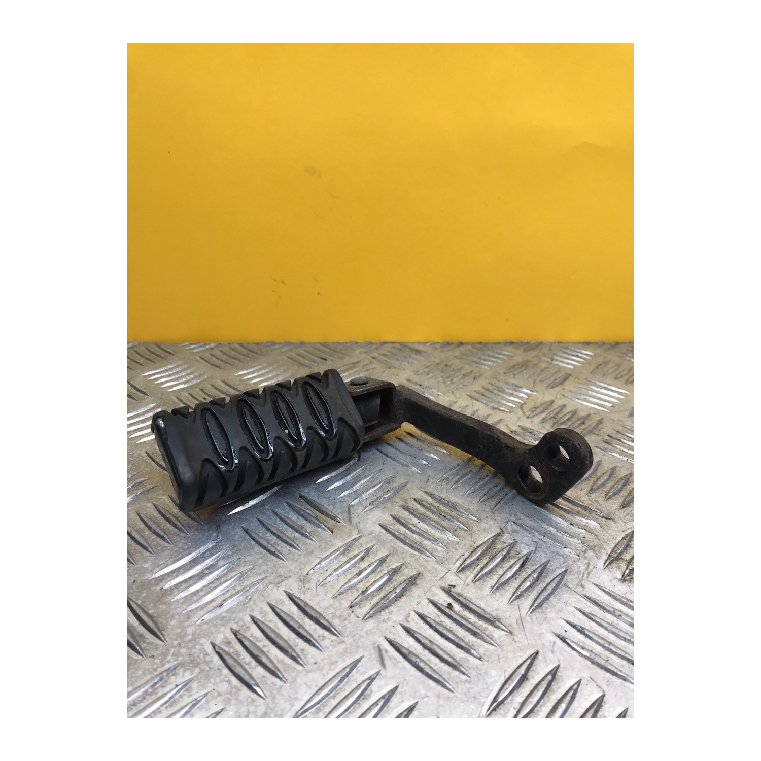 Platine repose pieds avant gauche pour Orcal Astor 125 2016