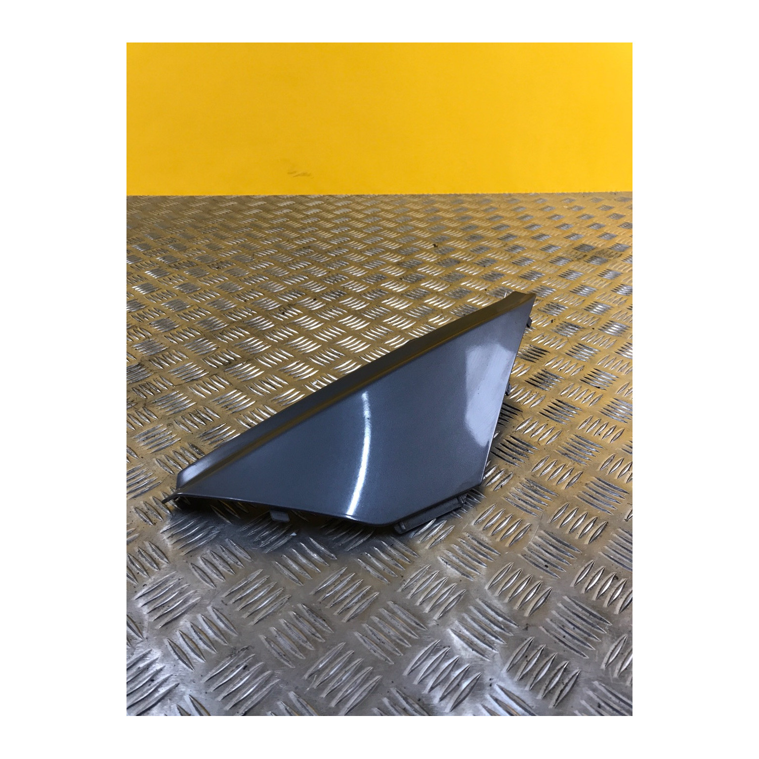 Carénage sous selle gauche pour APRILIA ATLANTIC 125 2008