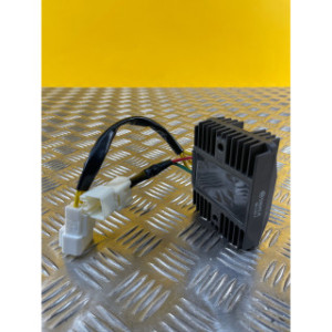 Régulateur de tension pour PIAGGIO BEVERLY 300 2014 641709