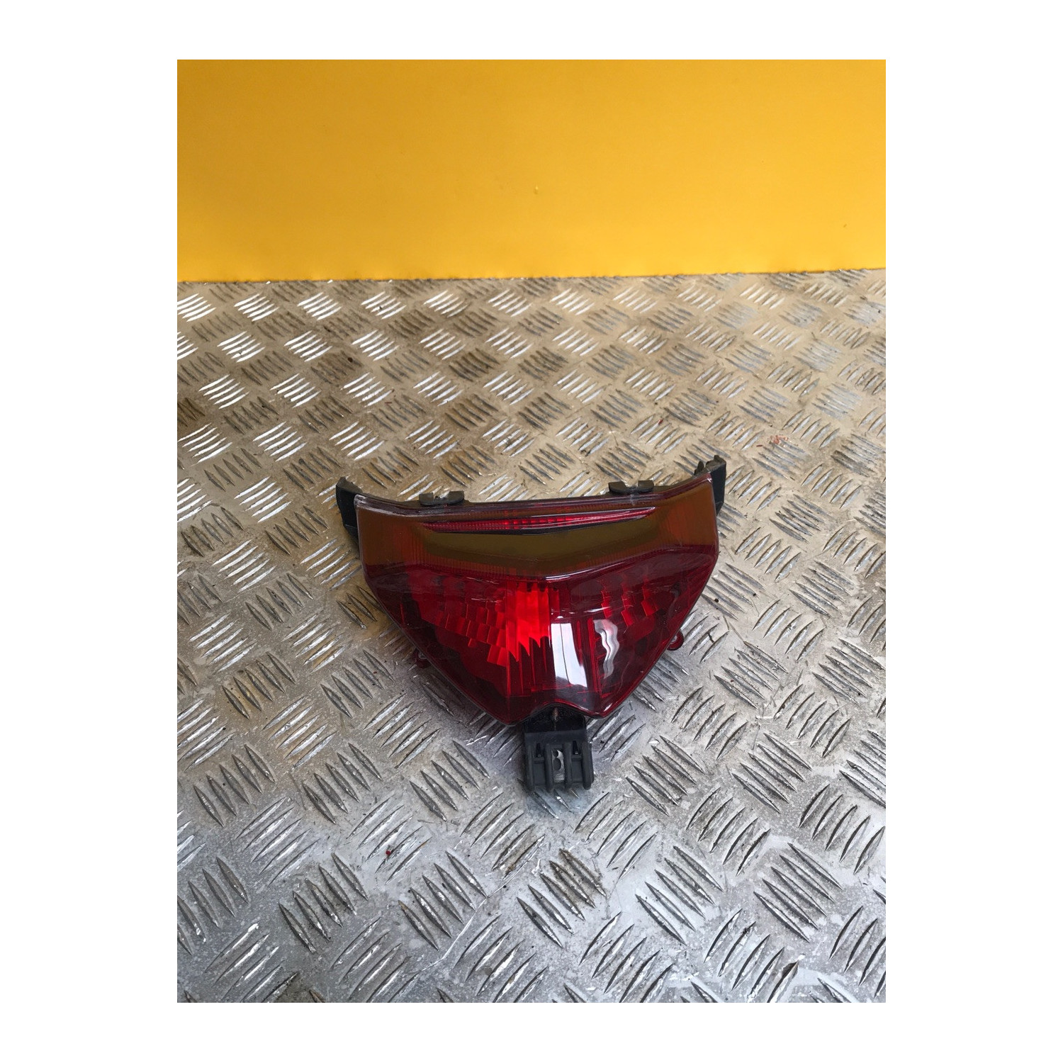 Feux arrière pour SUZUKI GSXF 650 2014