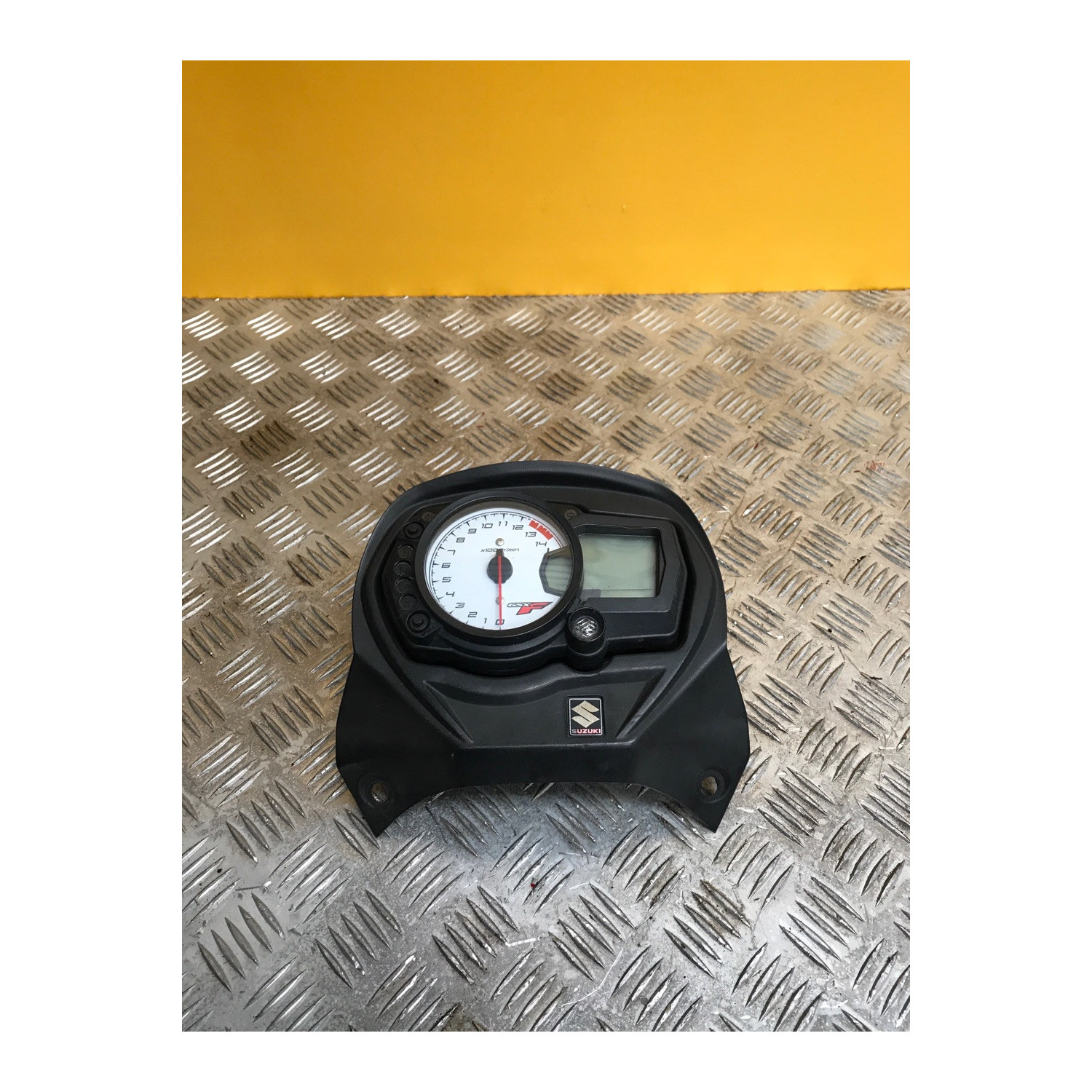 Compteur tableau de bord pour SUZUKI GSXF 650 2014