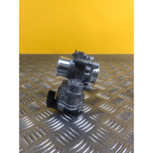 Boitier papillon pour PIAGGIO MP3 530 2024