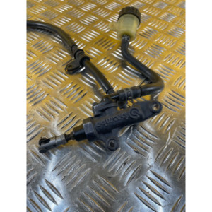 Maitre cylindre frein arrière pour YAMAHA R 1 2002