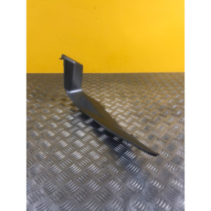 Habillage marche pied droit pour PIAGGIO MP3 530 2024