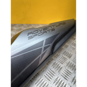 Demi coque arrière gauche pour HONDA AFRICA TWIN 1100 2021 83711-MKS-E200