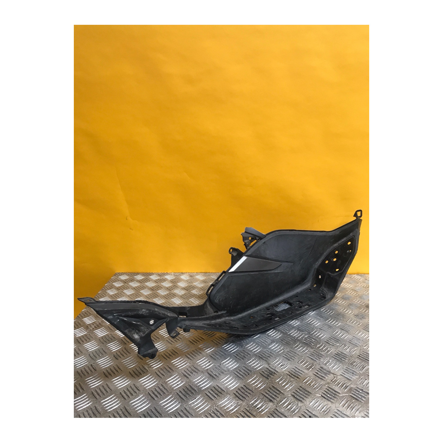 Marche pied droit pour HONDA PCX 125 2018 64311-K97-T000