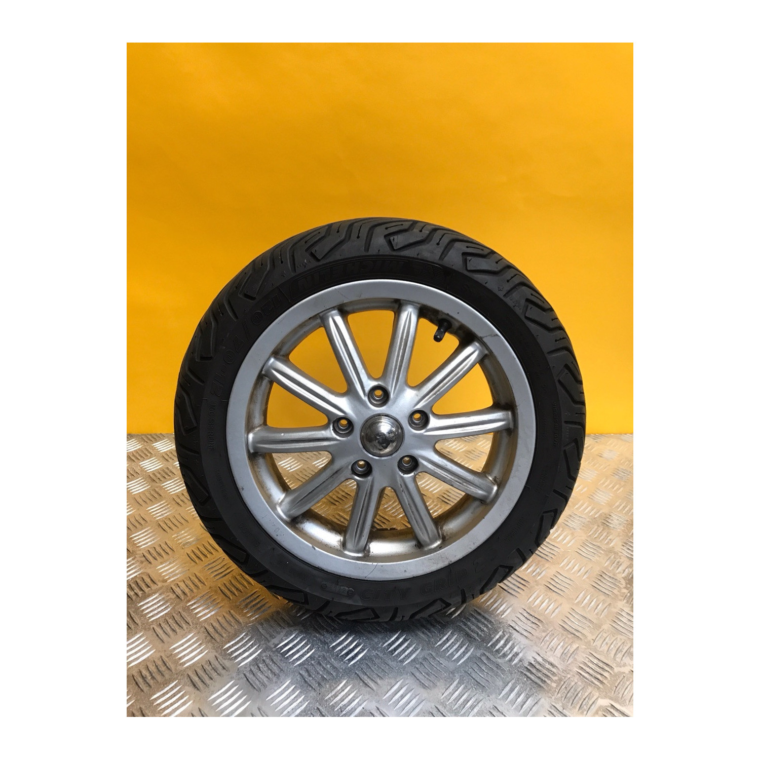 Jante avant droite pour PIAGGIO MP3 500 LT 2012