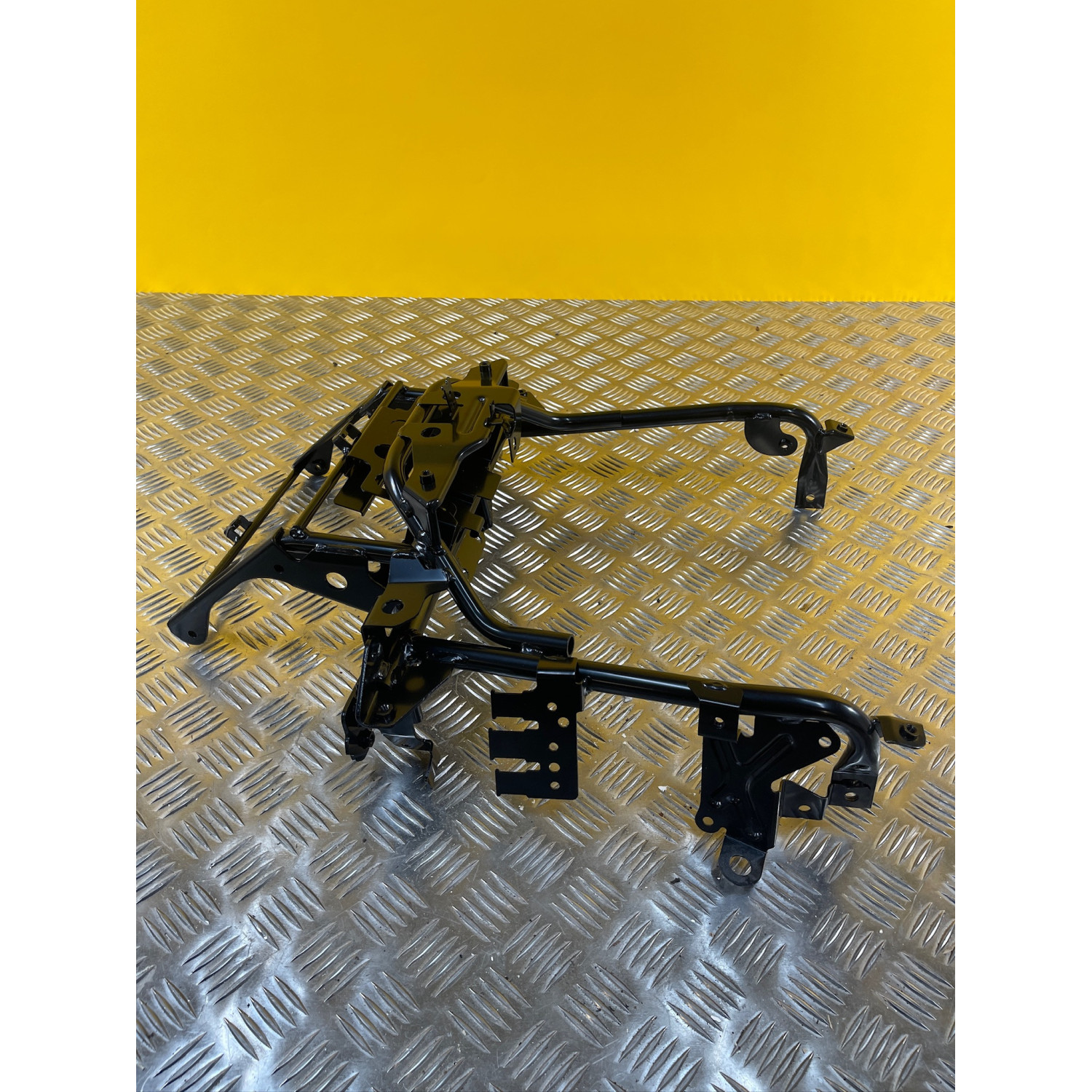 Tablier avant pour SUZUKI BURGMAN 650 2015 48150-26J00