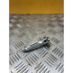 Repose pied avant gauche pour TRIUMPH STREET TRIPLE 660 2018
