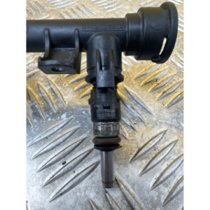 Rampe d'injecteur secondaire (haut régime) pour BMW S 1000 RR 2015