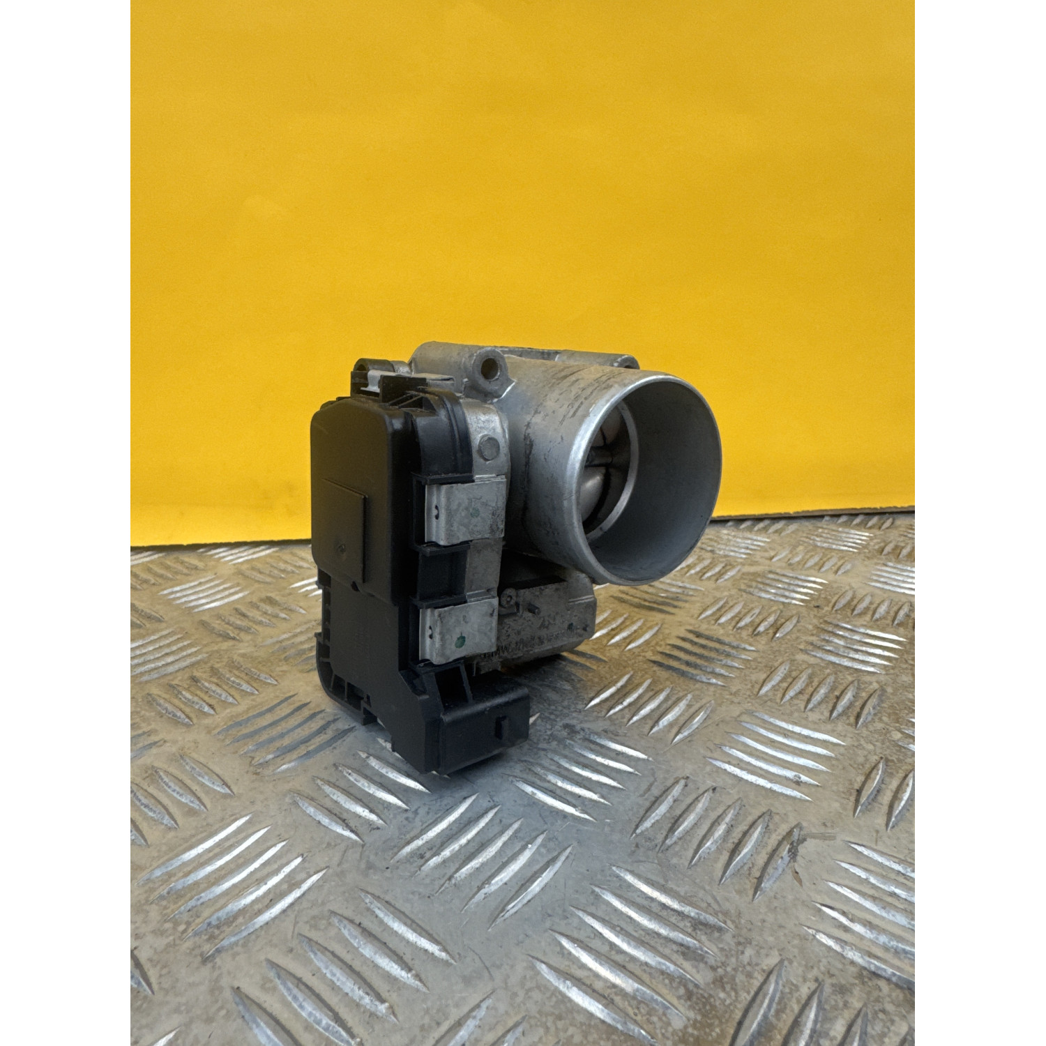 Boitier papillon pour BMW K 1600 GT 2016 7714283