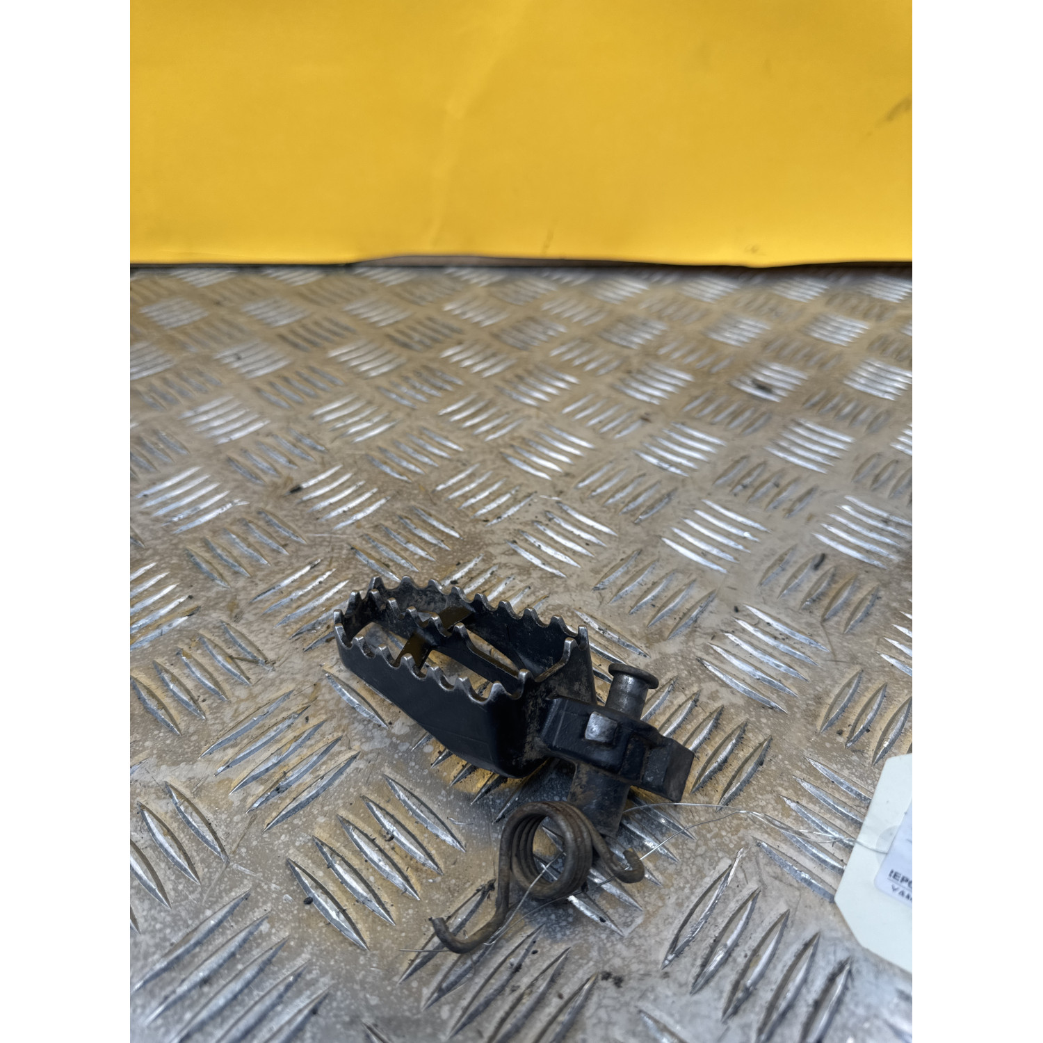 Repose pied avant gauche pour YAMAHA YZ 85 2003