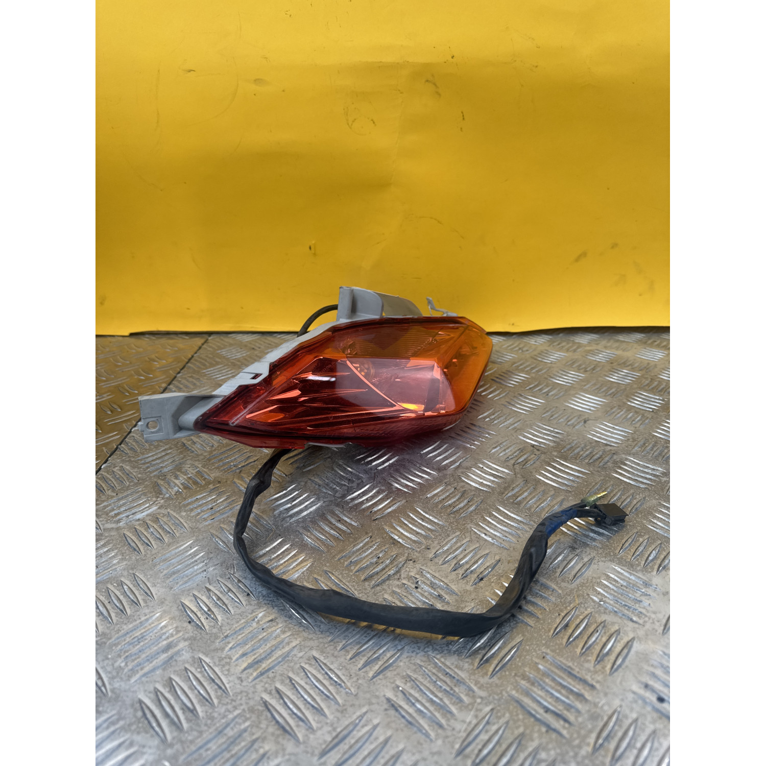 Feux arriere droit pour YAMAHA XMAX 125 2018