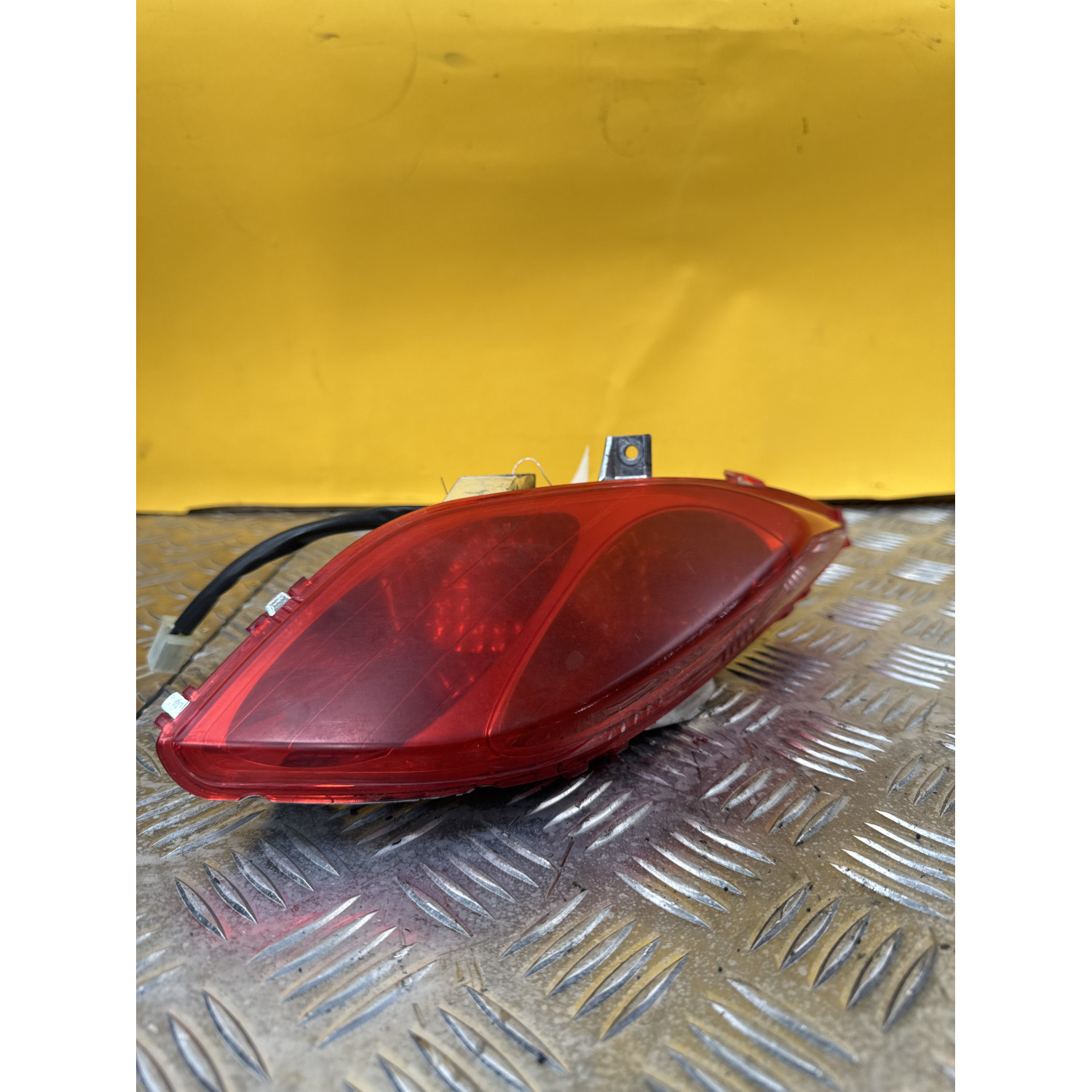 Feux arriere droit pour YAMAHA XMAX 125 2012