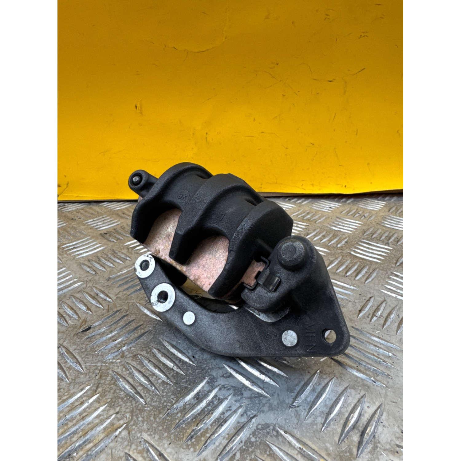 étrier de frein arrière pour HONDA CB 1000 R 2010