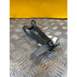 Platine repose pieds arrière droite pour HONDA CB 1000 R 2010