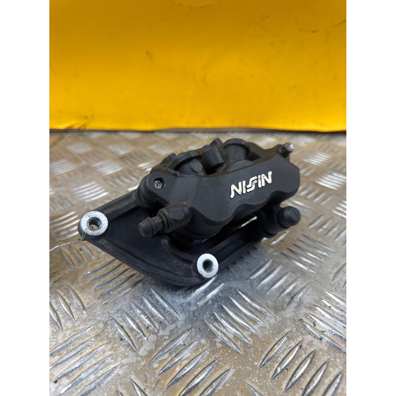étriers de frein avant gauche pour HONDA CB 1000 R 2010