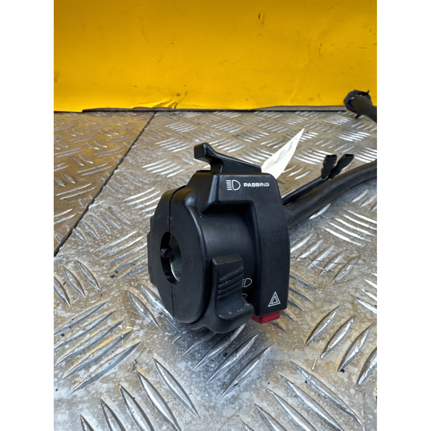 Commodo gauche gestion de l'éclairage pour HONDA CB 1000 R 2010
