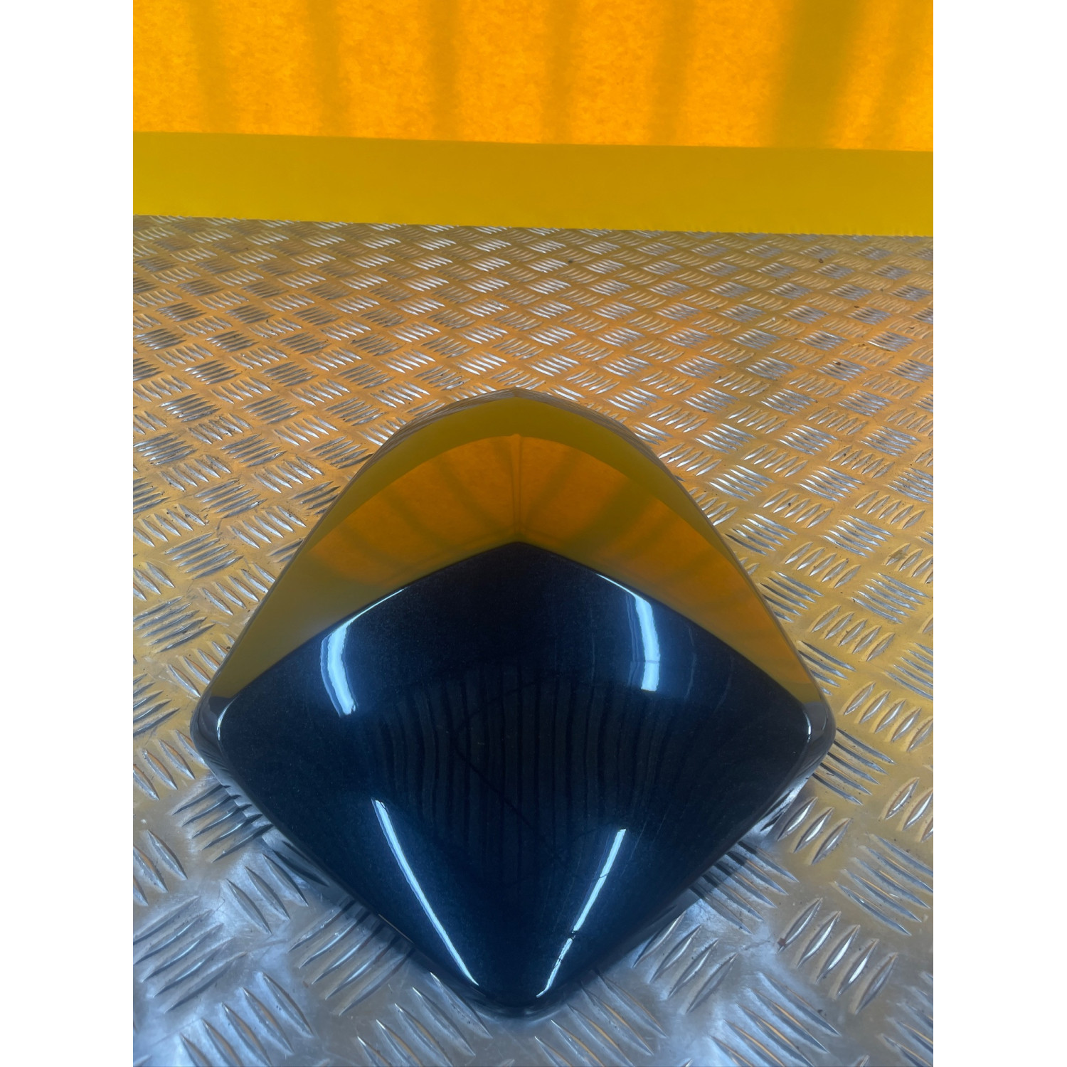 Capot de selle pour KAWASAKI Z 750 53065-0015-660