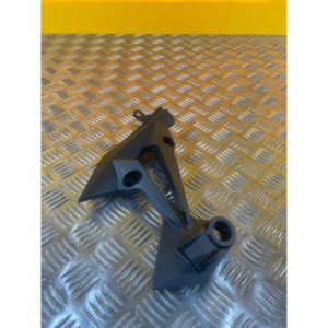 Platine repose pieds arrière droite pour KAWASAKI Z 750 35063-0488-18R