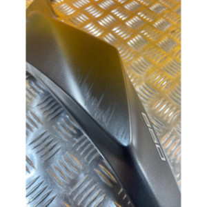 Demi coque arrière gauche pour KAWASAKI Z 650 36041-0033-SP