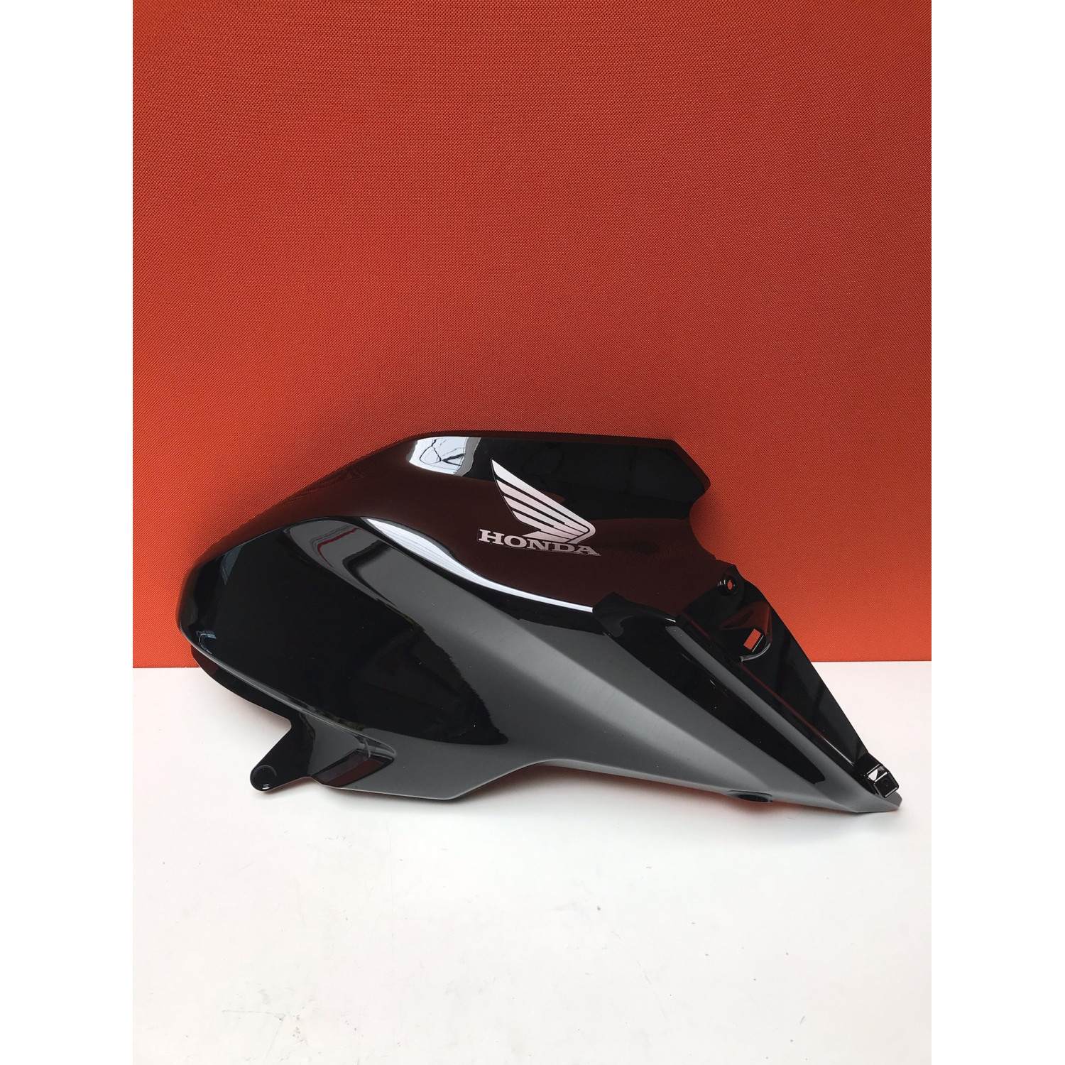 Flanc de carénage gauche pour HONDA FORZA 125 64430-K98-E00ZC