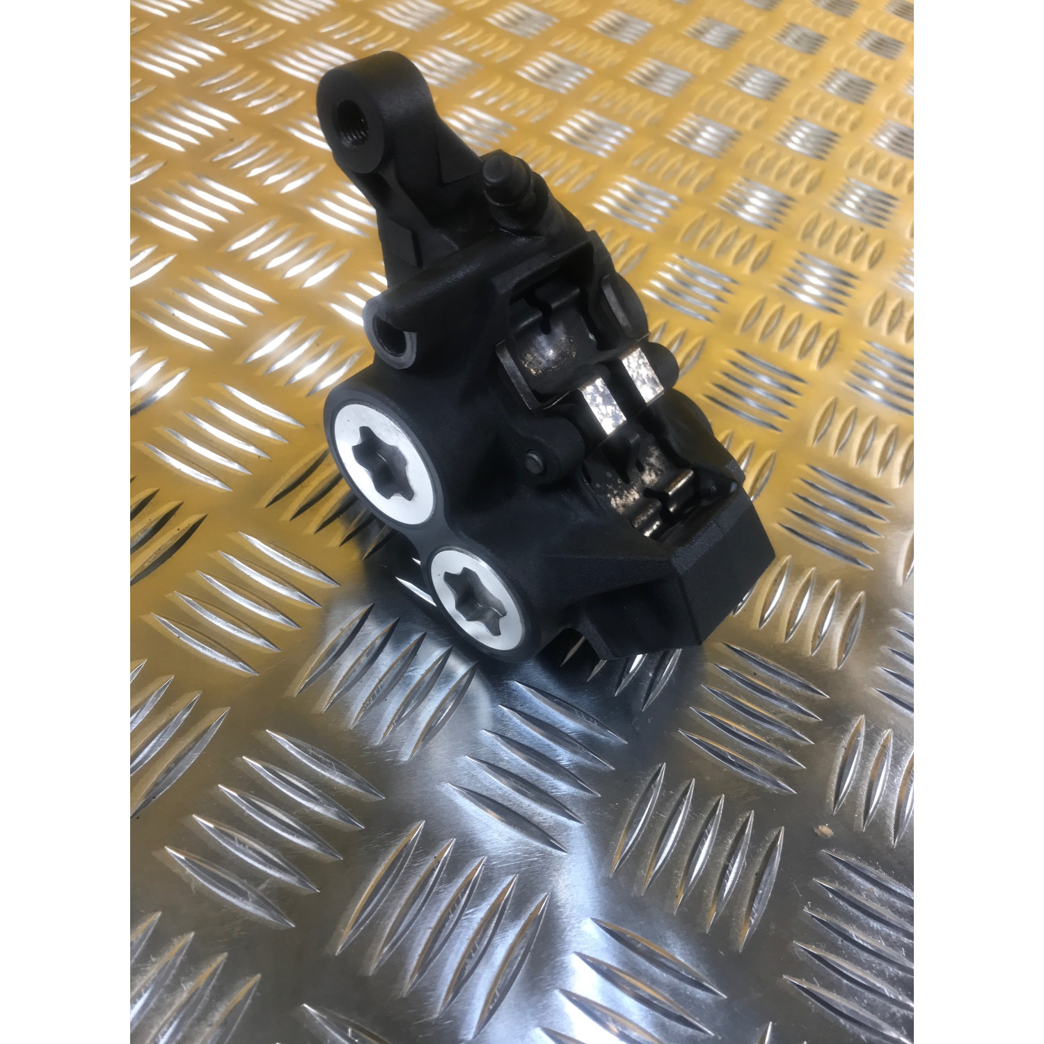 étriers de frein avant gauche pour YAMAHA MT 07 TRACER 2020