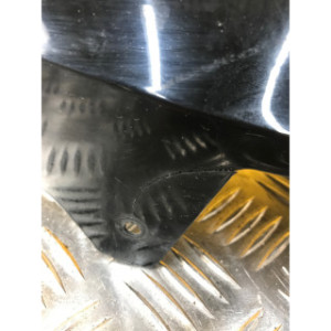 Cache latéral arrière sous selle droit pour BMW C650 Sport 2016