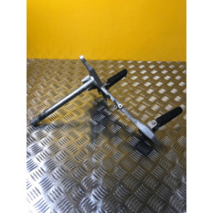 Platine repose pieds avant droite pour BMW F 900 XR 2021