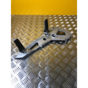 Platine repose pieds avant gauche pour BMW F 900 XR 2021