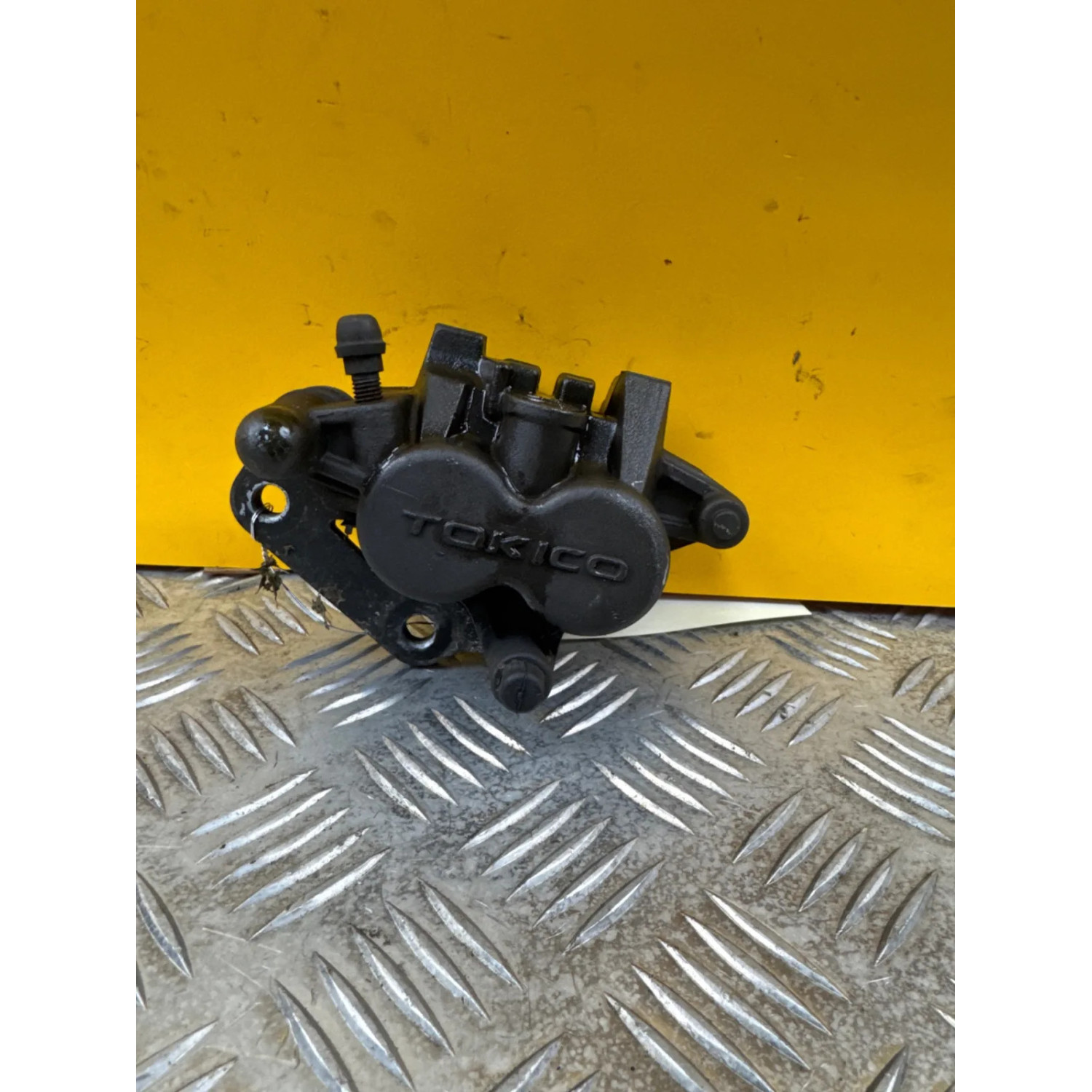 étriers de frein avant droit pour SUZUKI BANDIT 650 2005