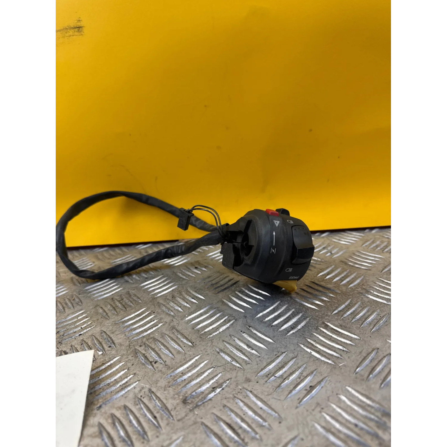 Commodo gauche gestion de l'éclairage pour SUZUKI BANDIT 650 2005