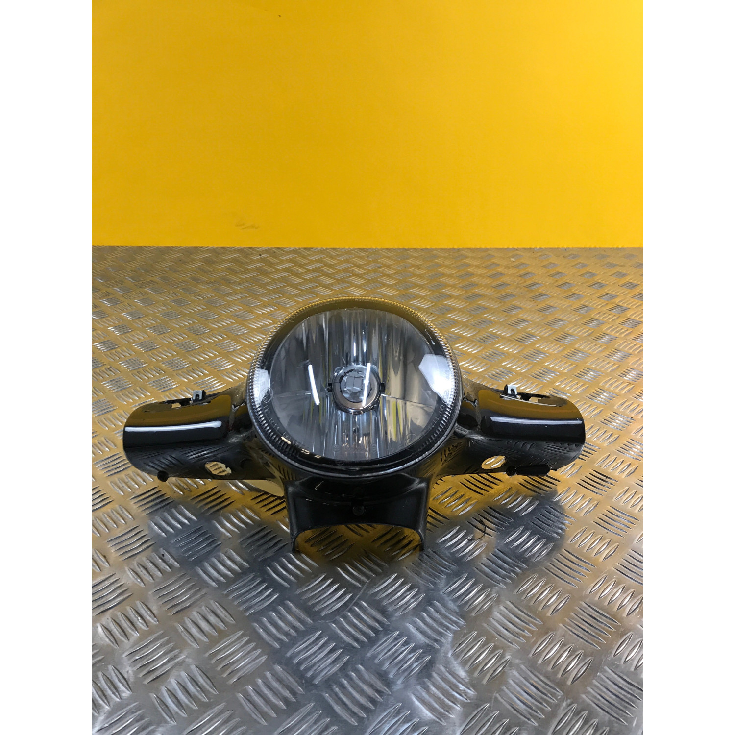 Phare avant pour PIAGGIO VESPA 125 GT 2010