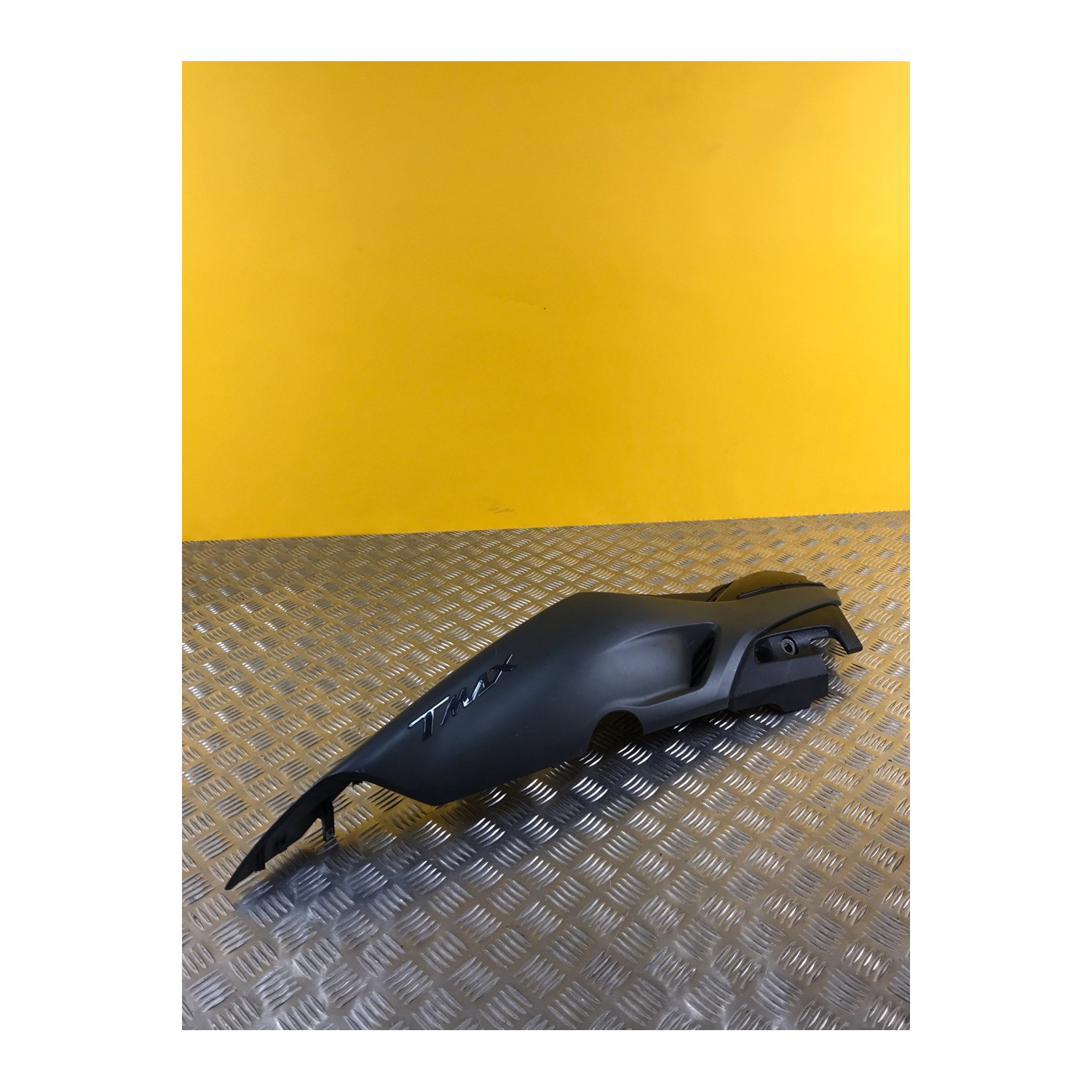 Demi coque arrière gauche pour YAMAHA T MAX 560 2020