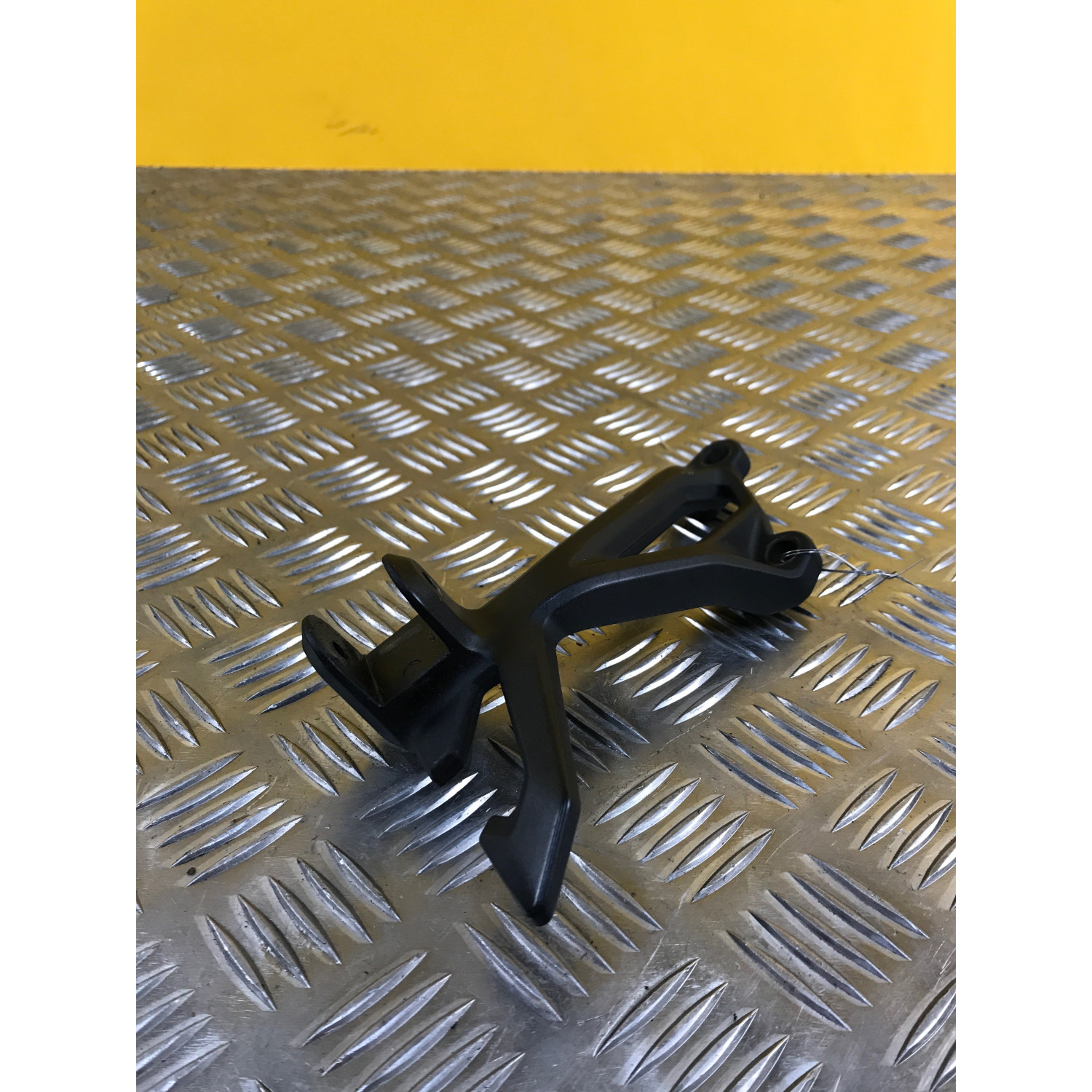 Platine repose pieds arrière gauche pour KAWASAKI Z 900 2023